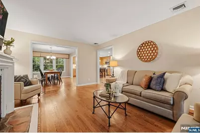 66 Nottingham Road, Ramsey, NJ 07446 - Photo 12
