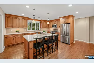 66 Nottingham Road, Ramsey, NJ 07446 - Photo 4