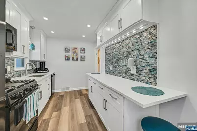 38-59 Taylor Road, Fair Lawn, NJ 07410 - Photo 4
