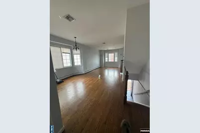212 Cliff Street 2 #2, Cliffside Park, NJ 07010 - Photo 6