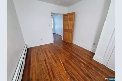 162 Kearny Avenue 4 #4, Kearny, NJ 07032 - Photo 2