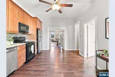 35 Waverly Street 3A #3a, Jersey City, NJ 07306 - Photo 18