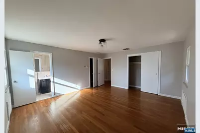 1069 Palisade Avenue, Fort Lee, NJ 07024 - Photo 16