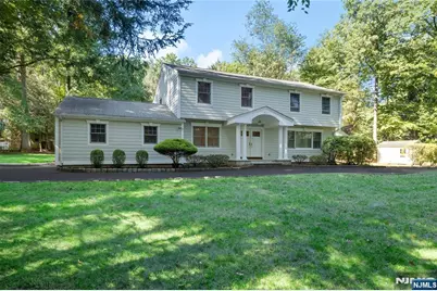 55 Glen Road, Woodcliff Lake, NJ 07677 - Photo 2