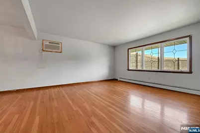 347 Chestnut Avenue, South Hackensack Township, NJ 07606 - Photo 12