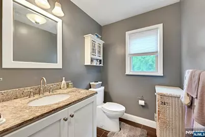 347 Chestnut Avenue, South Hackensack Township, NJ 07606 - Photo 18