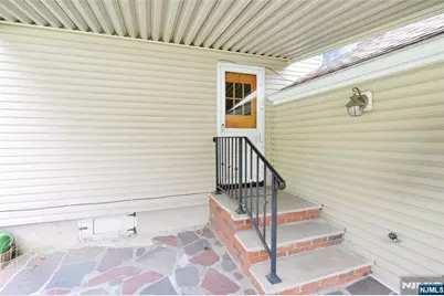 37 Lunn Avenue, Bergenfield, NJ 07621 - Photo 24