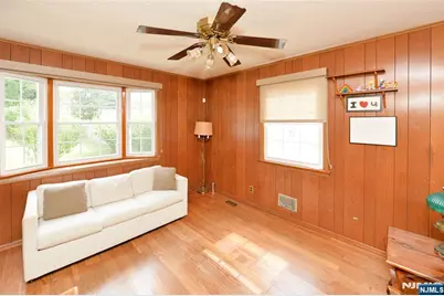 37 Lunn Avenue, Bergenfield, NJ 07621 - Photo 14