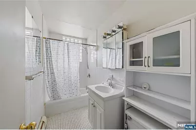 2700 John F Kennedy Boulevard 102 #102, Jersey City, NJ 07306 - Photo 6