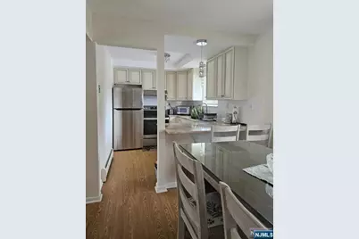 162 Diamond Bridge Avenue 11 #11, Hawthorne, NJ 07506 - Photo 6