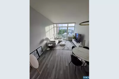 1817 Hudson Park, Edgewater, NJ 07020 - Photo 2