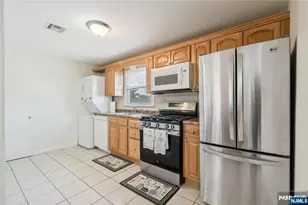 7 Veterans Pl, North Arlington, NJ 07031 - Photo 14