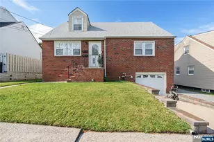 7 Veterans Pl, North Arlington, NJ 07031 - Photo 1