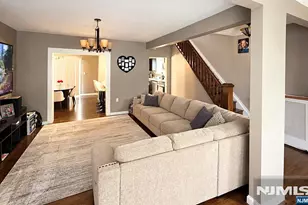336 Livingston Ave, Lyndhurst Township, NJ 07071 - Photo 10