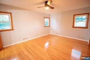 0-09 28th St, Fair Lawn, NJ 07410 - Photo 6