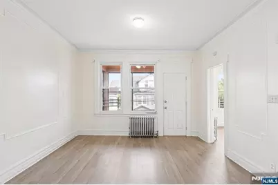 362 Myrtle Avenue 2nd Floor #2nd Floor, Irvington, NJ 07111 - Photo 4