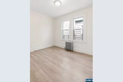 362 Myrtle Avenue 2nd Floor #2nd Floor, Irvington, NJ 07111 - Photo 8