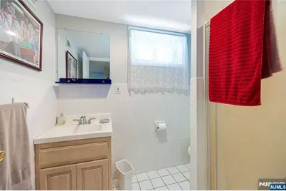 384 Main Avenue, Wallington, NJ 07057 - Photo 24