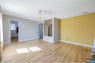 384 Main Avenue, Wallington, NJ 07057 - Photo 18