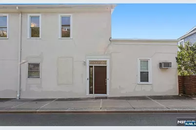 327 Lilac Lane 2 #2, Carlstadt, NJ 07072 - Photo 22