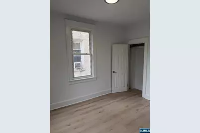237 Day Avenue, Cliffside Park, NJ 07010 - Photo 12