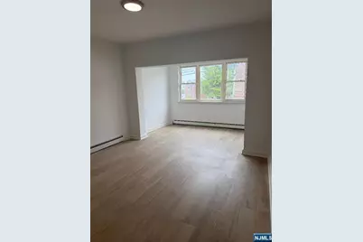 237 Day Avenue, Cliffside Park, NJ 07010 - Photo 2
