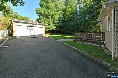 195 Hamilton Avenue, Glen Rock, NJ 07452 - Photo 32