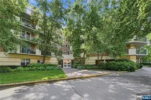 100 Grand Cove Way 5H, Edgewater, NJ 07020 - Photo 22