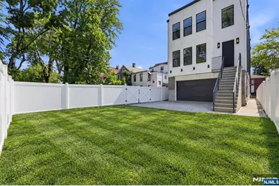 199 Park Street, East Orange, NJ 07017 - Photo 36
