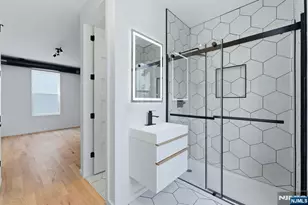 199 N Park St, East Orange, NJ 07017 - Photo 32