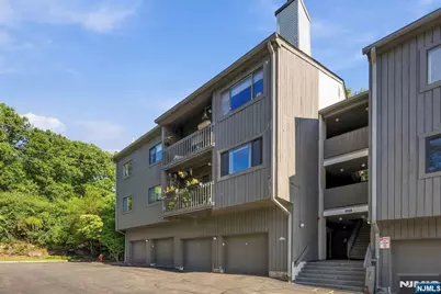179 Redwood Court 11 #11, Ramsey, NJ 07446 - Photo 24