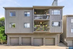 179 Redwood Ct 11, Ramsey, NJ 07446 - Photo 1