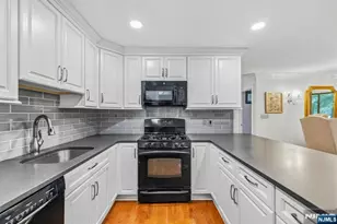 179 Redwood Ct 11, Ramsey, NJ 07446 - Photo 8