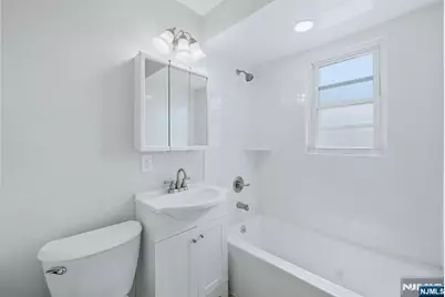 72-74 Fournier Crescent, Elmwood Park, NJ 07407 - Photo 20