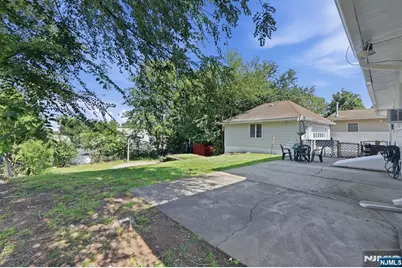 72-74 Fournier Crescent, Elmwood Park, NJ 07407 - Photo 42