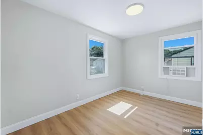 72-74 Fournier Crescent, Elmwood Park, NJ 07407 - Photo 18