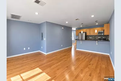 328 John Street 2nd, Door 33 #2nd, Door 33, East Newark, NJ 07029 - Photo 10