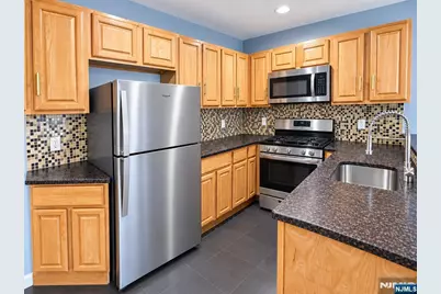 328 John Street 2nd, Door 33 #2nd, Door 33, East Newark, NJ 07029 - Photo 12