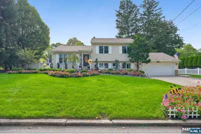 18 Murray Road, Montvale, NJ 07645 - Photo 2