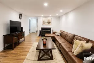 3112 Stowe Ln, Mahwah, NJ 07430 - Photo 4