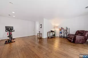 31 Grand Cove Way E31, Edgewater, NJ 07020 - Photo 20