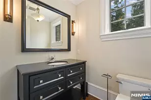 124 Essex Dr, Tenafly, NJ 07670 - Photo 14