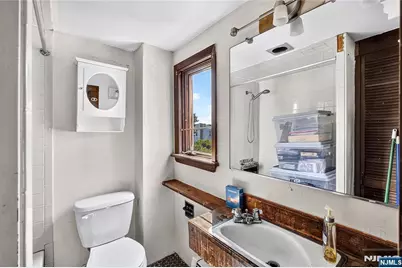 216 Jackson Avenue, Hackensack, NJ 07601 - Photo 12
