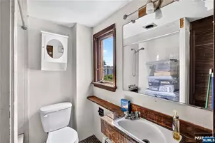 216 Jackson Ave, Hackensack, NJ 07601 - Photo 12