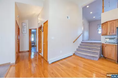 214 Newark Avenue, Lyndhurst Township, NJ 07071 - Photo 6