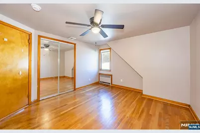 214 Newark Avenue, Lyndhurst Township, NJ 07071 - Photo 18
