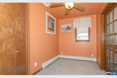 214 Newark Avenue, Lyndhurst Township, NJ 07071 - Photo 16