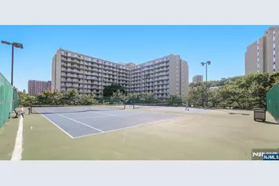 1077 River Road 205 #205, Edgewater, NJ 07020 - Photo 24