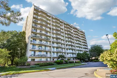 1077 River Road 205 #205, Edgewater, NJ 07020 - Photo 1