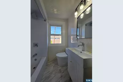 34 Willow Street, Bloomfield, NJ 07003 - Photo 16